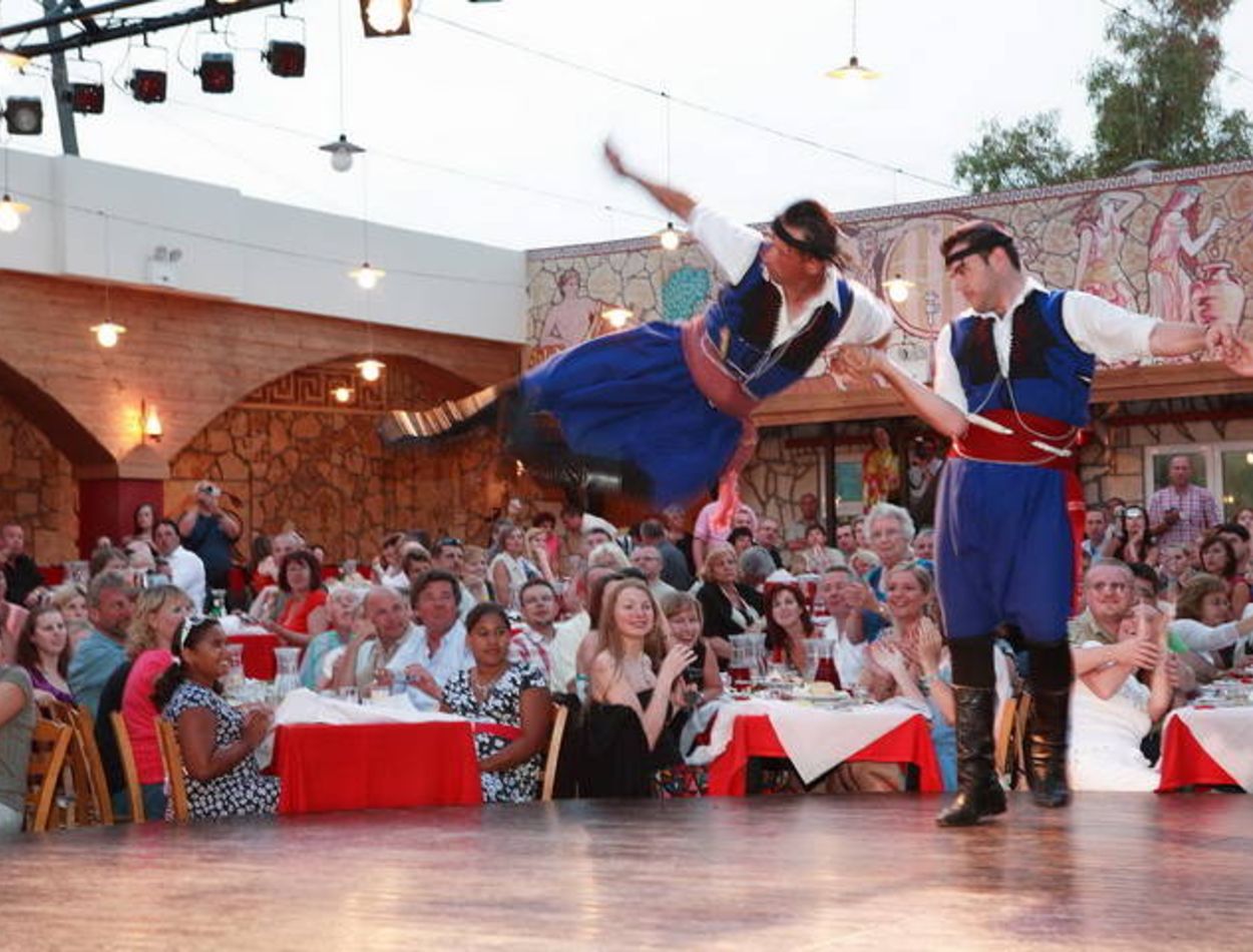 cretan-dance